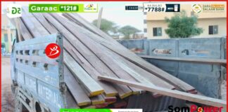 Mas’uuliyiin ka tirsan xukuumadda JSL oo gurmad gaadhsiiyay dadkii waxyeeladu ka soo gaadhay robabki